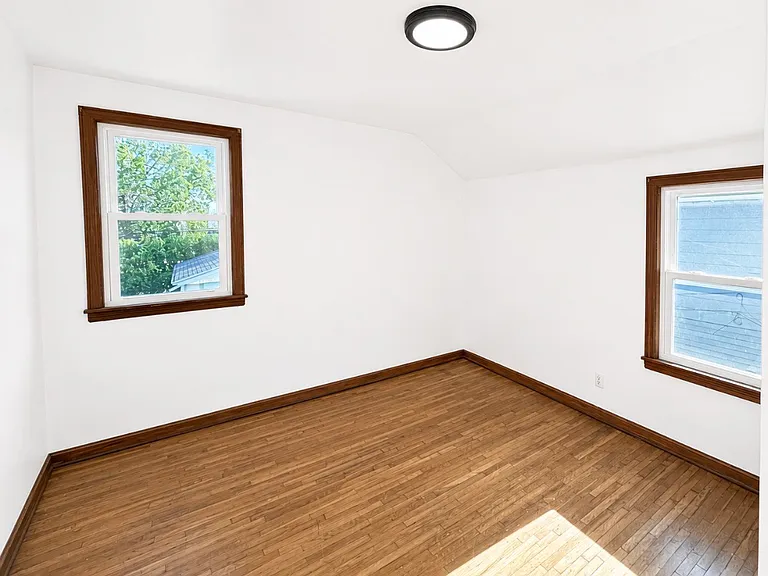 135 Kimberly Ave #1 — Photo 12