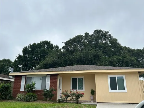 5257 Warwick Dr, Marrero, LA 70072