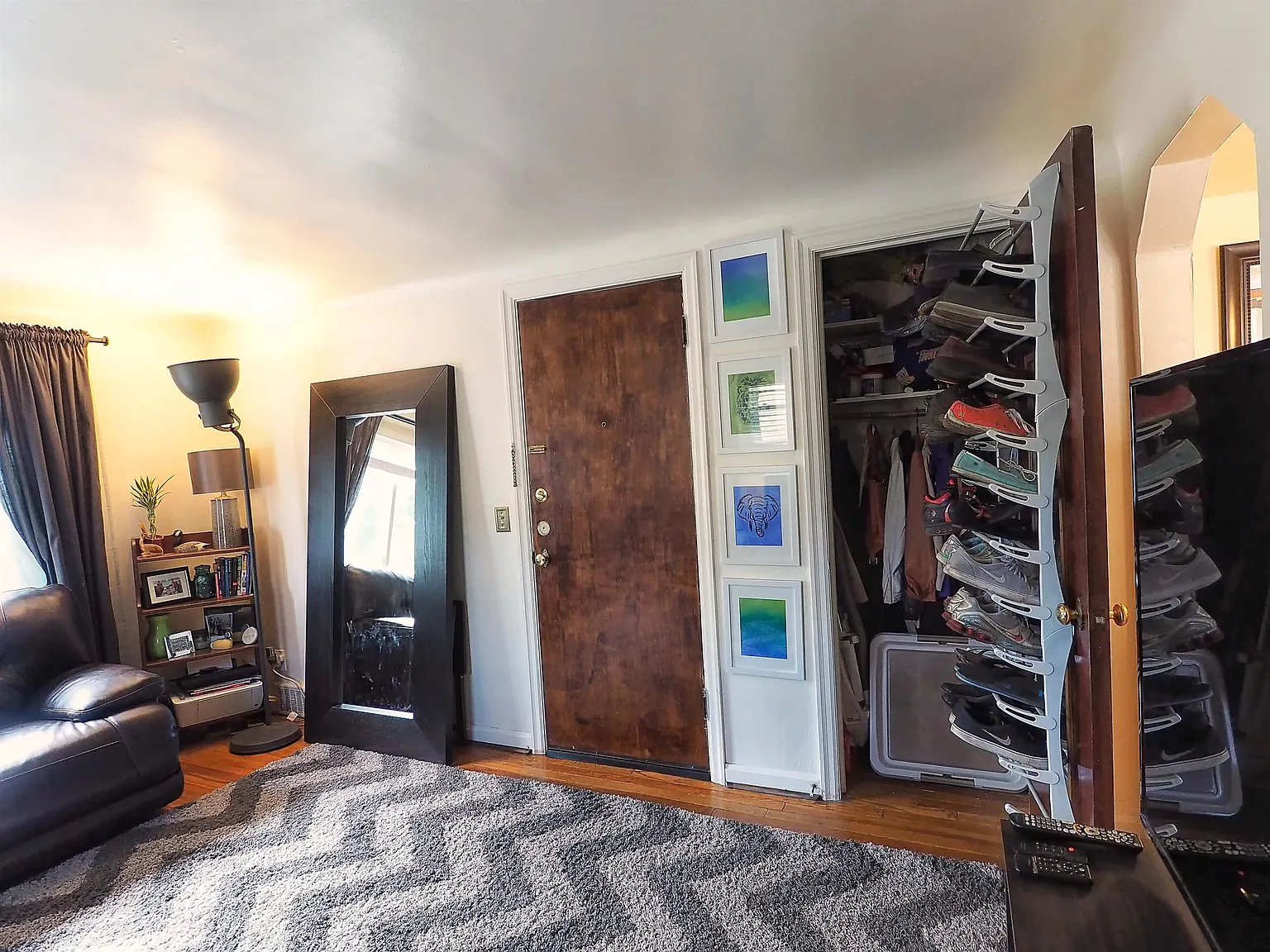 6217 Fairhurst Ave - 3 — Photo 4