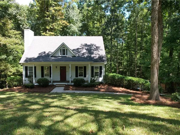 5960 Bridle Dr, Cumming, GA 30028