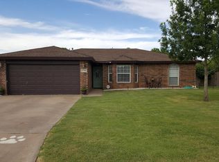 3704 Sides St, Plainview, TX 79072