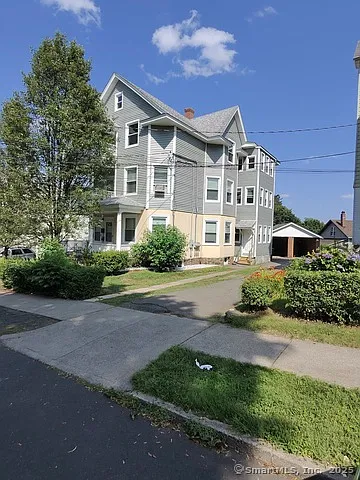 18 Kimball Dr #1
