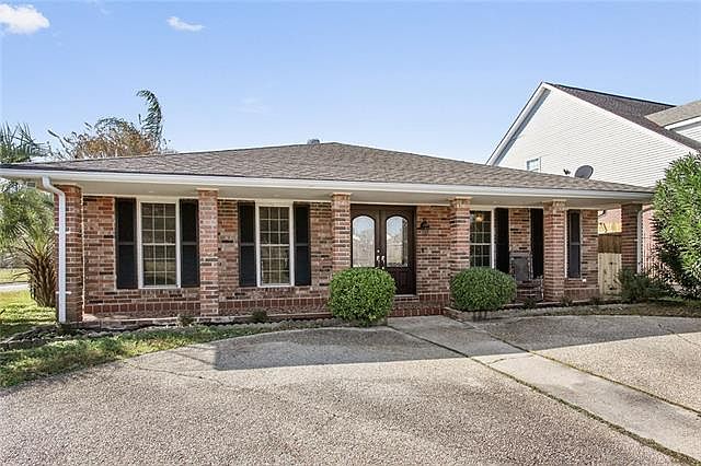 1st image of 8340 Sabre Dr
