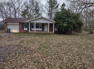 903 Royal Trl, Manchester, TN 37355