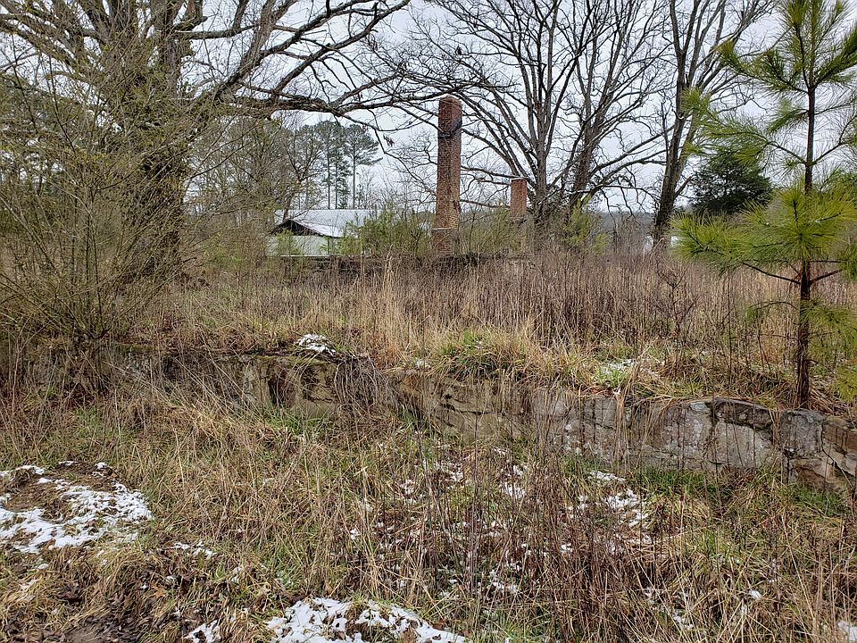 1st image of 692 Hillside Cir