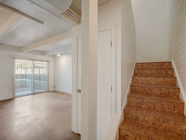 Modern Industrial Living in the Heart of Phoenix's Melrose District — Photo 8