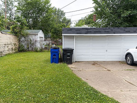 3rd image of 3800 W 117th St