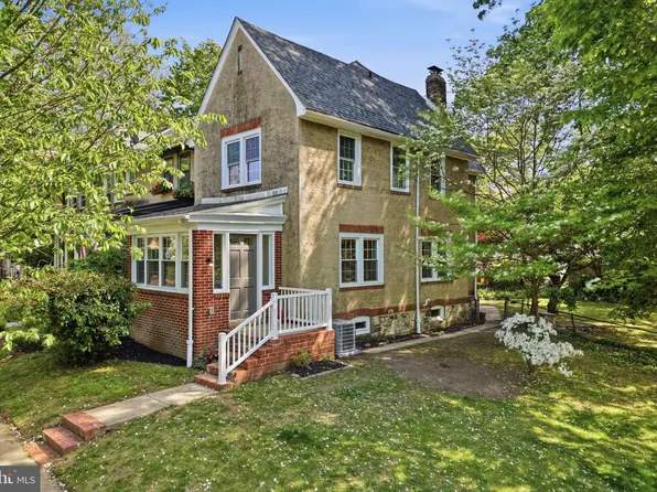 2042 Clark St, Wilmington, DE 19805