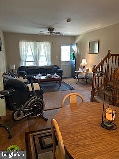 4th image of 35 E Collings Ave
