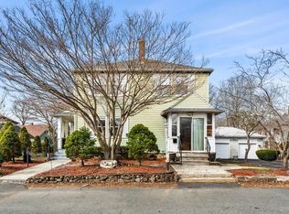 11 Central Ave, Wakefield, MA 01880