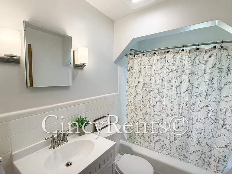 2640 Kenilworth Ave #2 — Photo 10