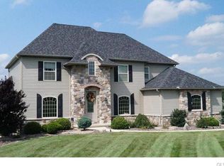 237 E Dell Rd, Bath, PA 18014