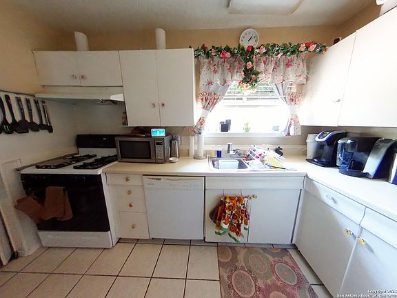 5th image of 8418 SILVERSTAR DR