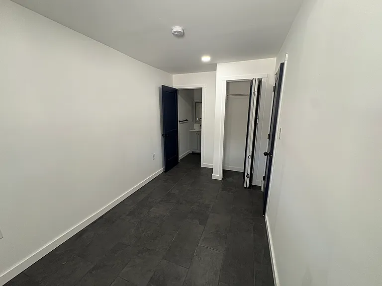 5008 N Cortez Ave #10 — Photo 5