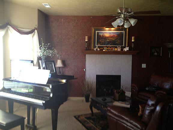 4th image of 2407 W Montcalm Dr