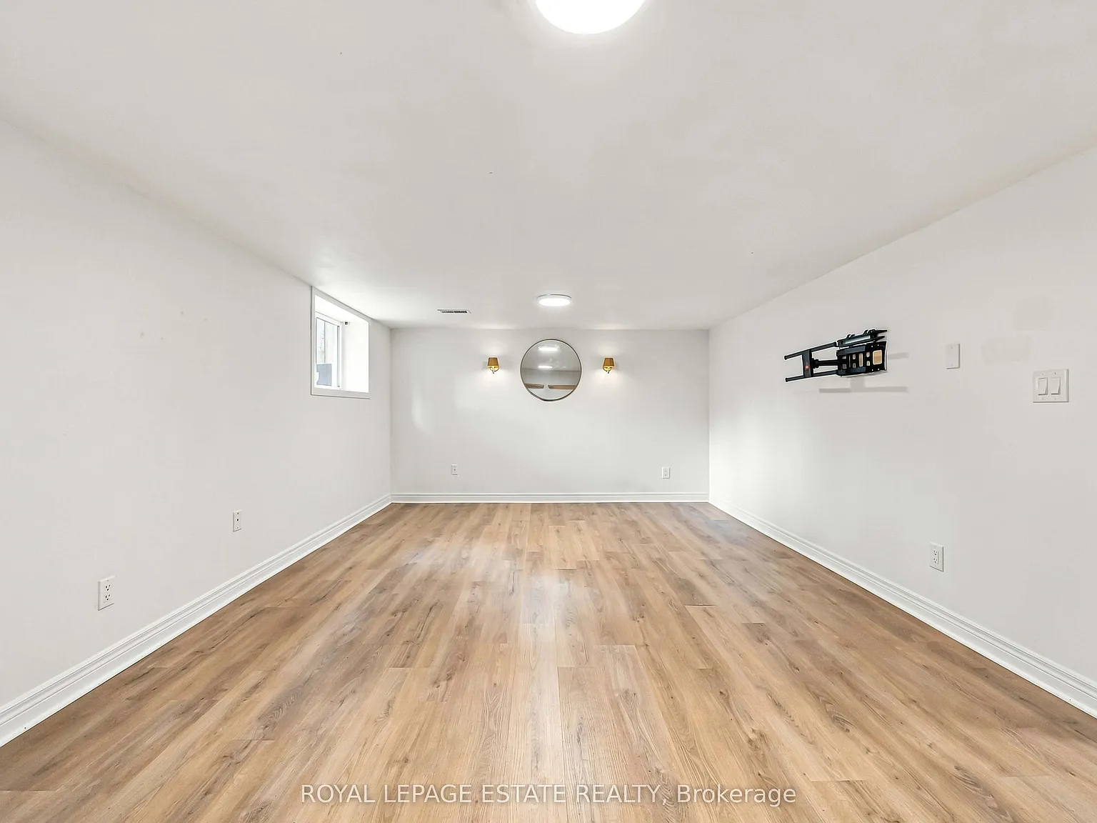 2 bed, $2,200 — Photo 1