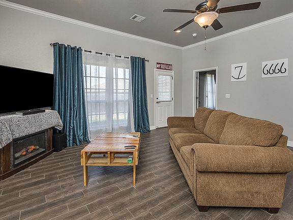 5th image of 10 Nicci Ln