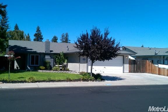 2nd image of 1065 Pepperwood Dr
