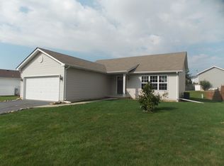2725 Turnberry Dr, Ottawa, IL 61350