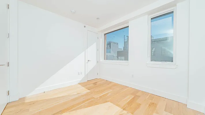 Rented by Nooklyn NYC LLC | media 19