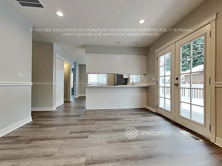 1722 Mapleview Ct NE — Photo 8