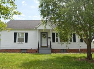 1510 Five Oaks Trl, Mount Airy, NC 27030