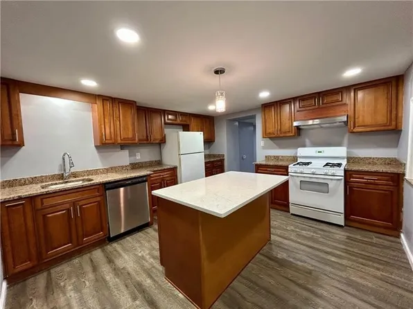 1004 Fritz St, Pittsburgh, PA 15203