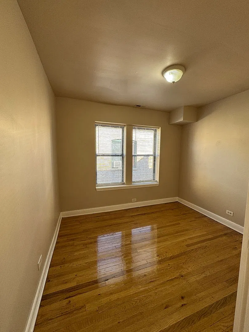 2 bed, $1,200 — Photo 3