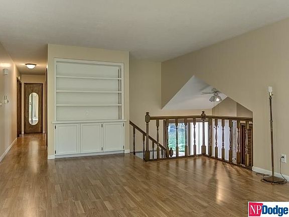 3rd image of 11706 Roanoke Blvd