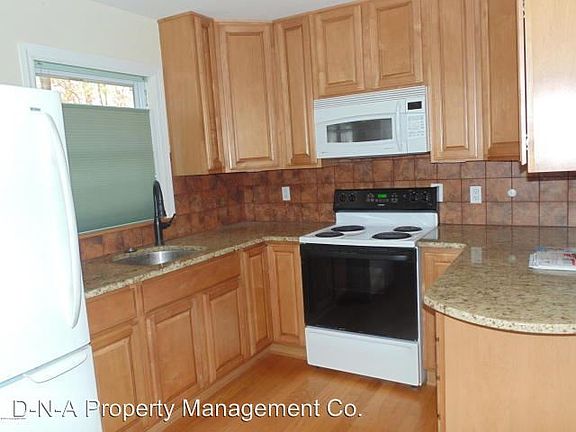 2nd image of 1126 Woodland Dr