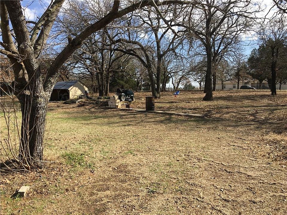1st image of 808 Green Valley Cir W