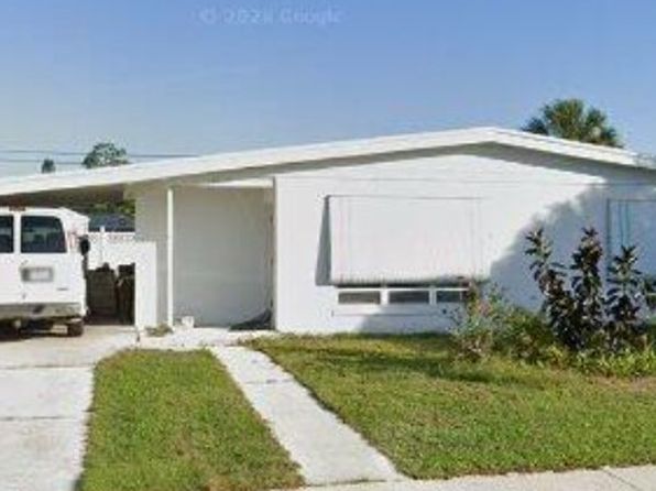 22200 Beverly Ave