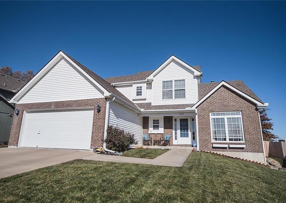 1st image of 1317 River Run Dr