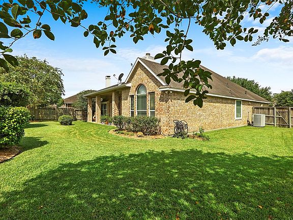 2nd image of 7518 Opal Hill Ln