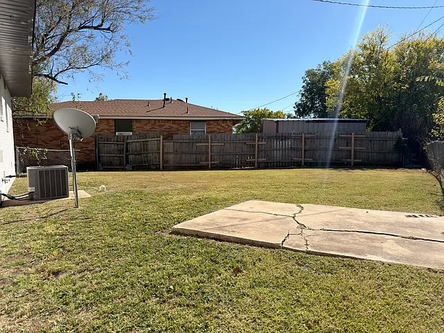 4302 NW Pollard Ave — Photo 11