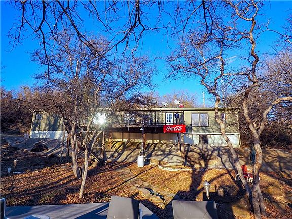 5th image of 150 Sage Ln