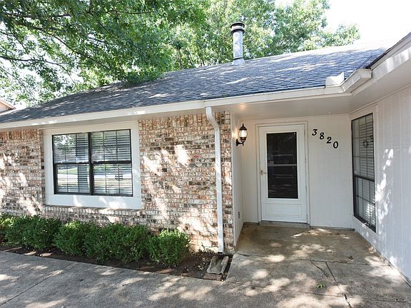 3rd image of 3820 Seven Gables St