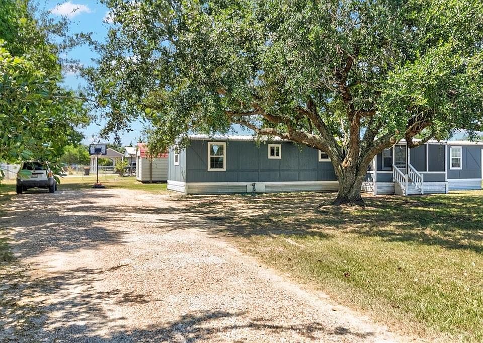 1104 Stowell St, Anahuac, TX 77514 MLS 28246174 Zillow