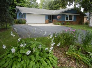 6645 N Range Line Rd, Glendale, WI 53209