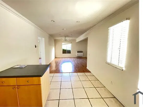 5326 Packard St, Los Angeles, CA 90019