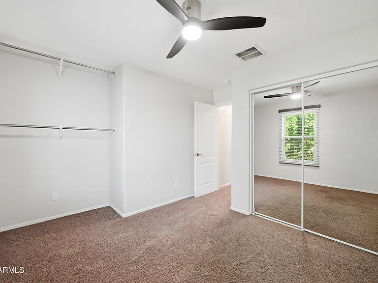 2250 E Wayland Dr — Photo 26