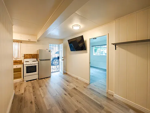 1080 Lunalilo St #2 Photo 1