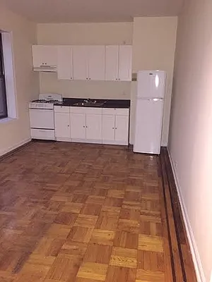 Rented by Roberto Guilbet, LREB | media 15