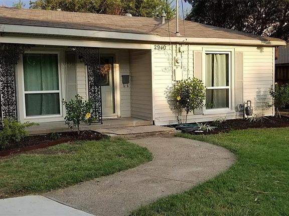 3rd image of 2940 Darby Dr
