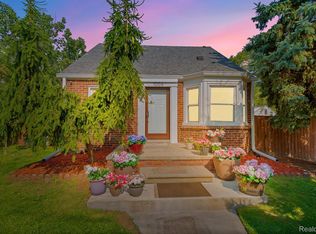 1006 Pinecrest Dr, Ferndale, MI