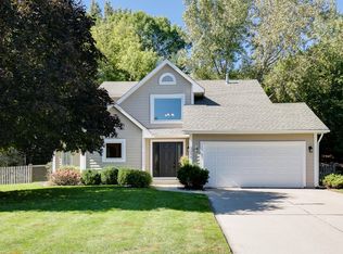 7254 Vervoort Ln, Eden Prairie, MN 55346