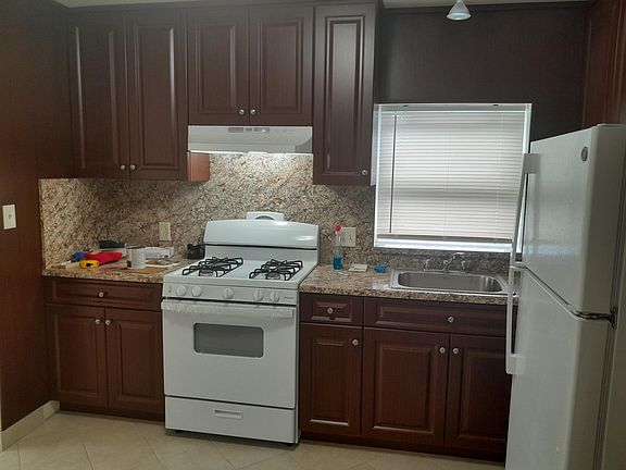 2nd image of 27105 80th Ave