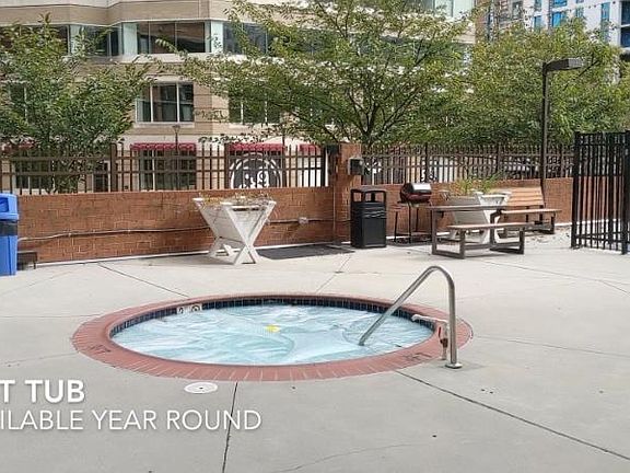 4th image of 1001 N Randolph St APT 217