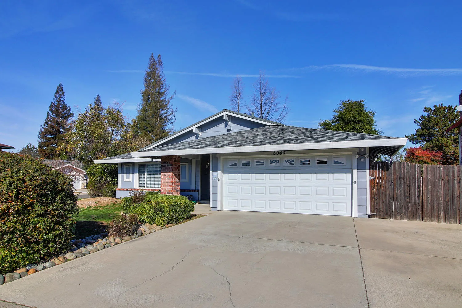 8044 Glen Creek Way photo 1