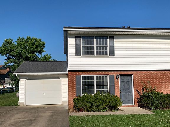 2nd image of 1255 Hillcrest Dr #1257